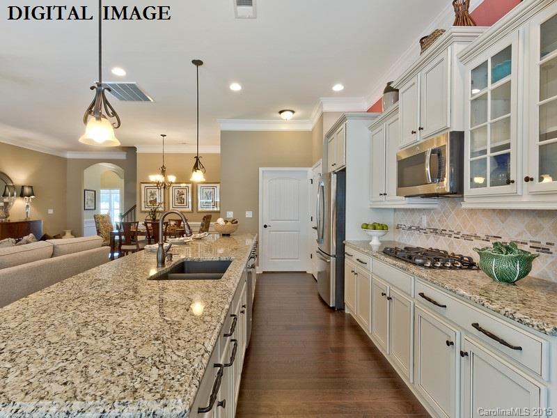 1314 Tupelo Road, Unit 34 Lake Wylie, SC 29710 - Photo 14 of 20 Gallery Image 14