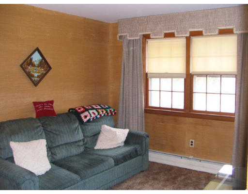 8 Hemlock Road Andover, MA 01810 - Photo 7 of 11 Gallery Image 7