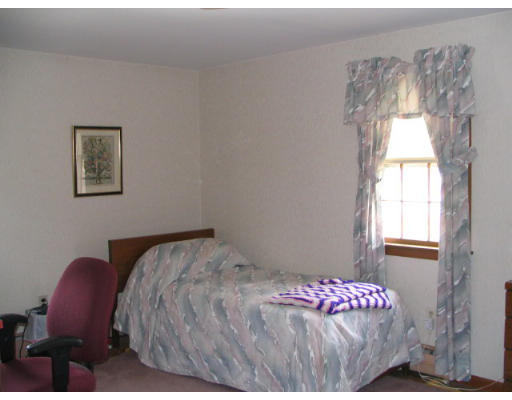 8 Hemlock Road Andover, MA 01810 - Photo 8 of 11 Gallery Image 8
