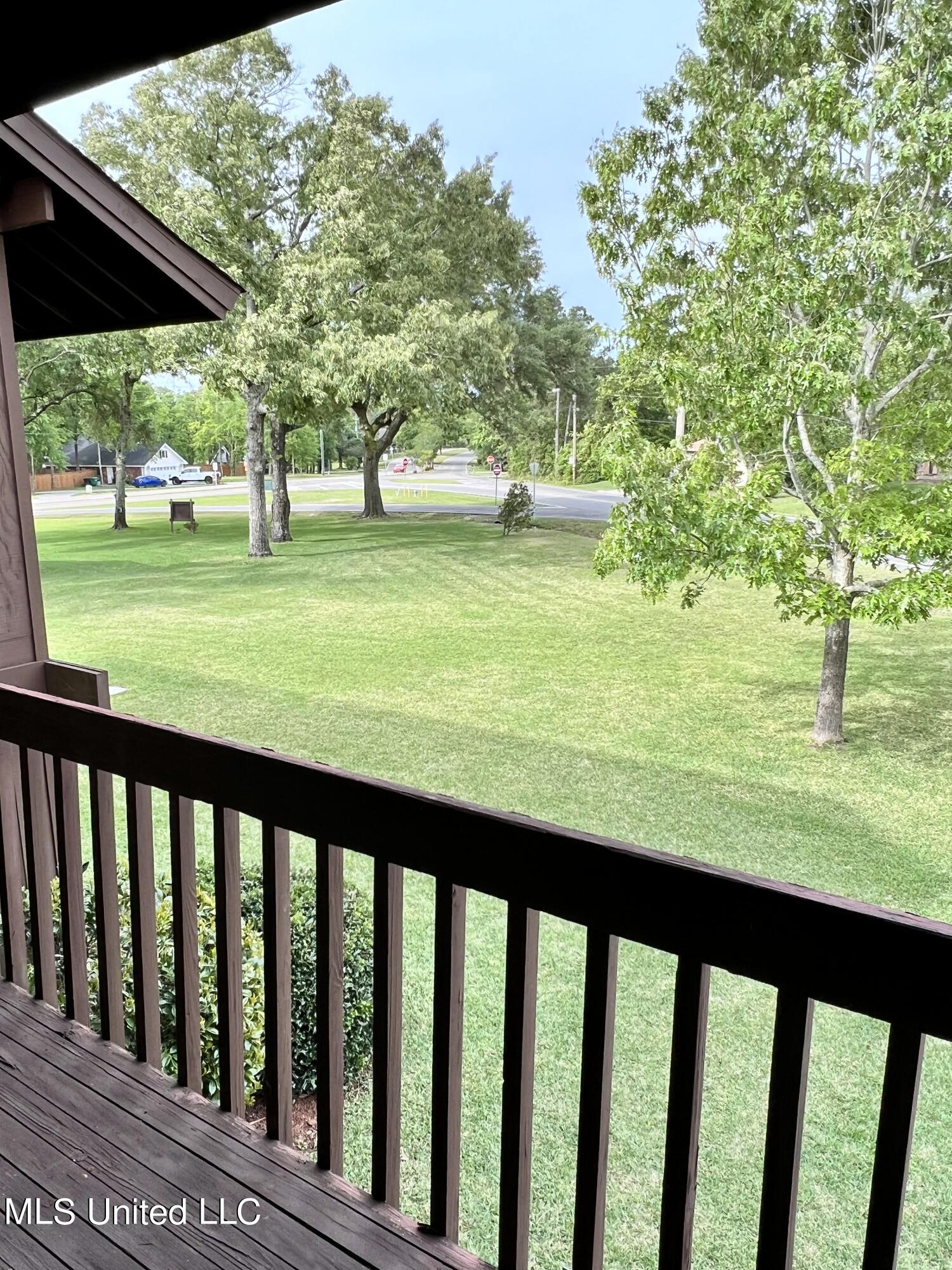 242 Molokai, Unit J Diamondhead, MS 39525 - Photo 2 of 11 6EA3EE16-5214-4A1F-9951-6CB2FCBFD09E