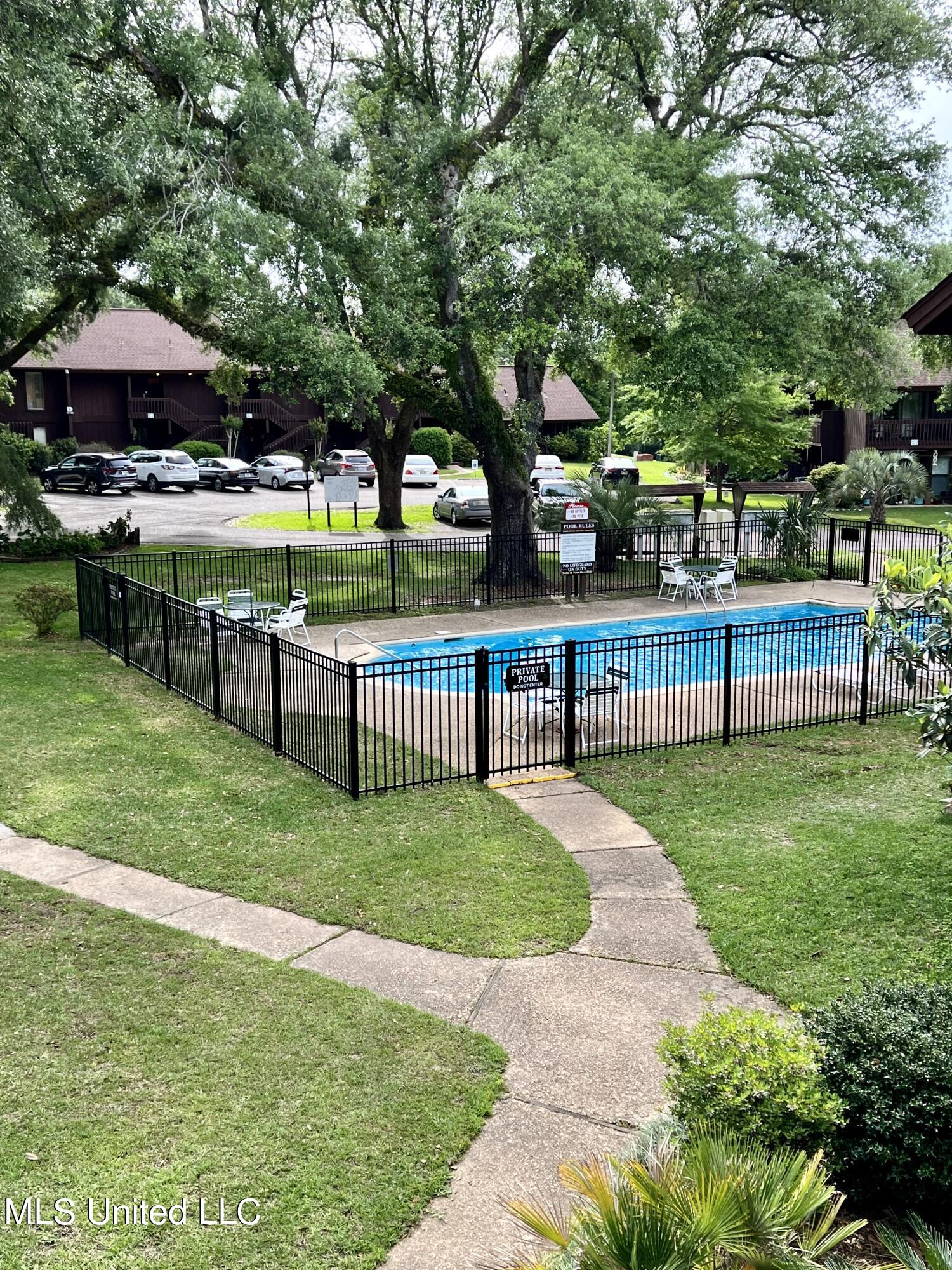 242 Molokai, Unit J Diamondhead, MS 39525 - Photo 3 of 11 475DFD78-603D-4294-89D4-D32B9DB11770