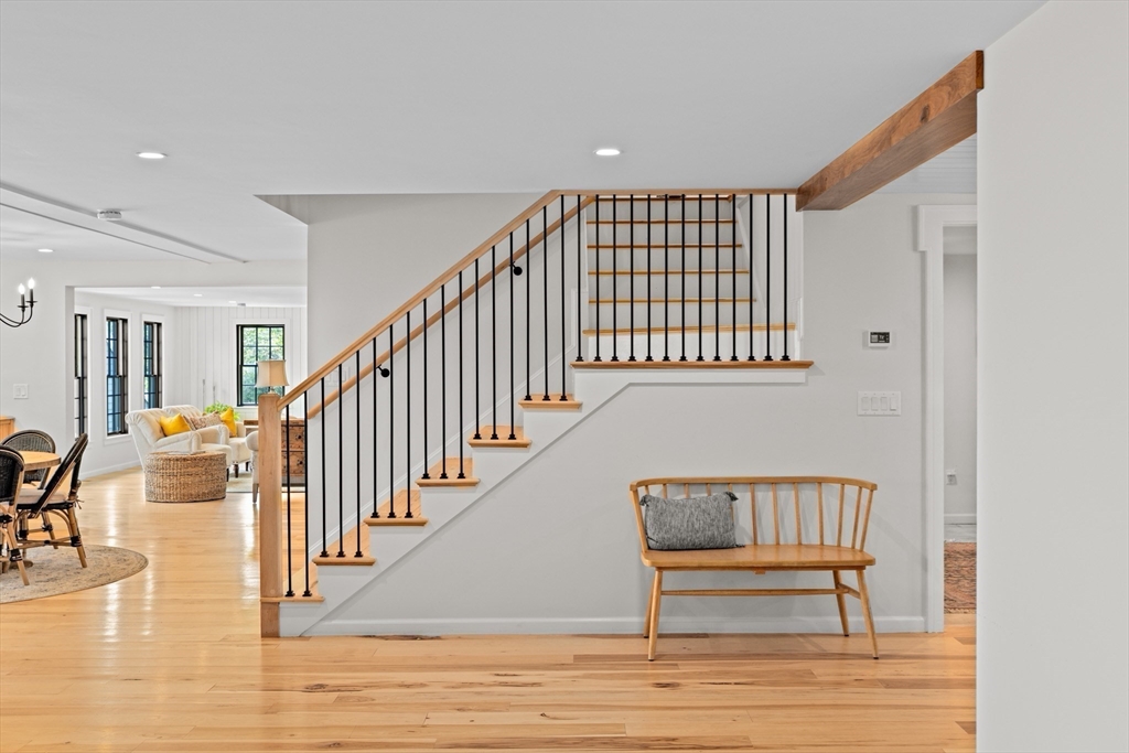 392 South Main Street Cohasset, MA 02025 - Photo 20 of 38