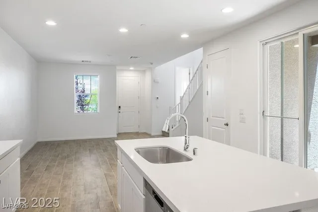 $1,925 | 590 Celebratory Place, Henderson, NV 89011