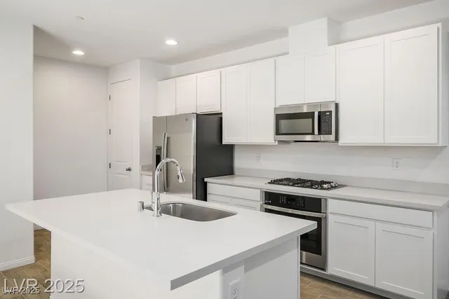 $1,925 | 590 Celebratory Place, Henderson, NV 89011