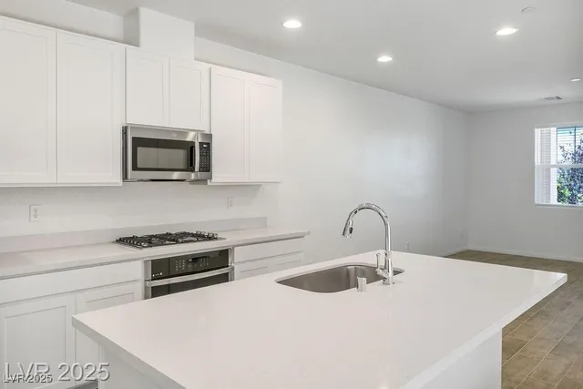 $1,925 | 590 Celebratory Place, Henderson, NV 89011