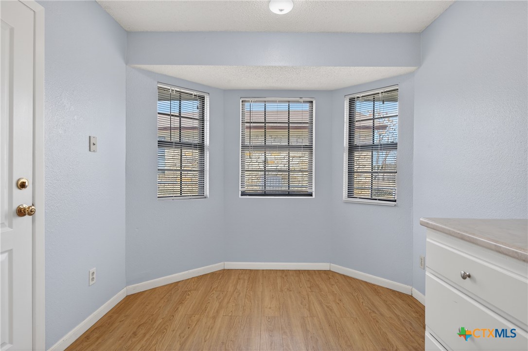 3421 Chisholm Trail Killeen, TX 76542 - Photo 17 of 34 Eat-in breakfast area with bay window