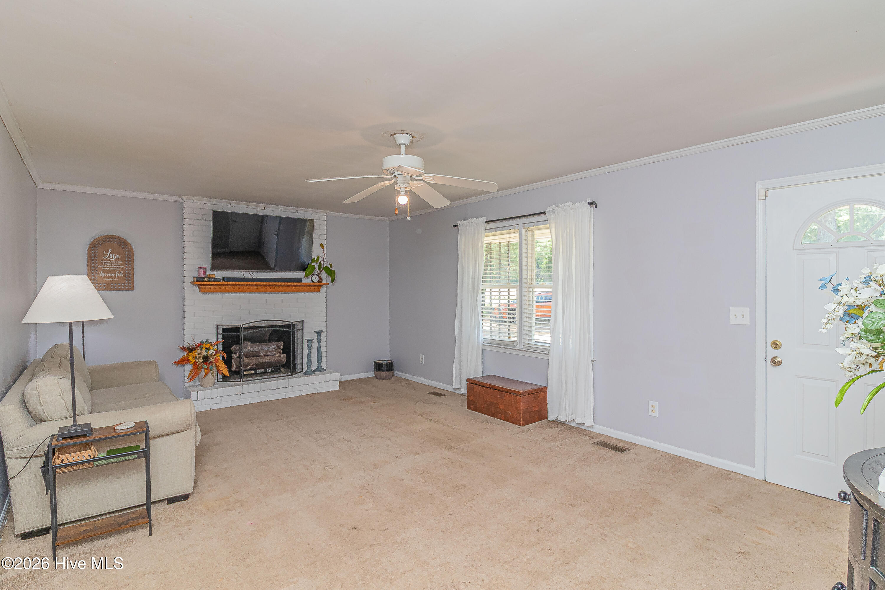 989 Garner Chapel Road Mount Olive, NC 28365 - Photo 6 of 25 Livingroom