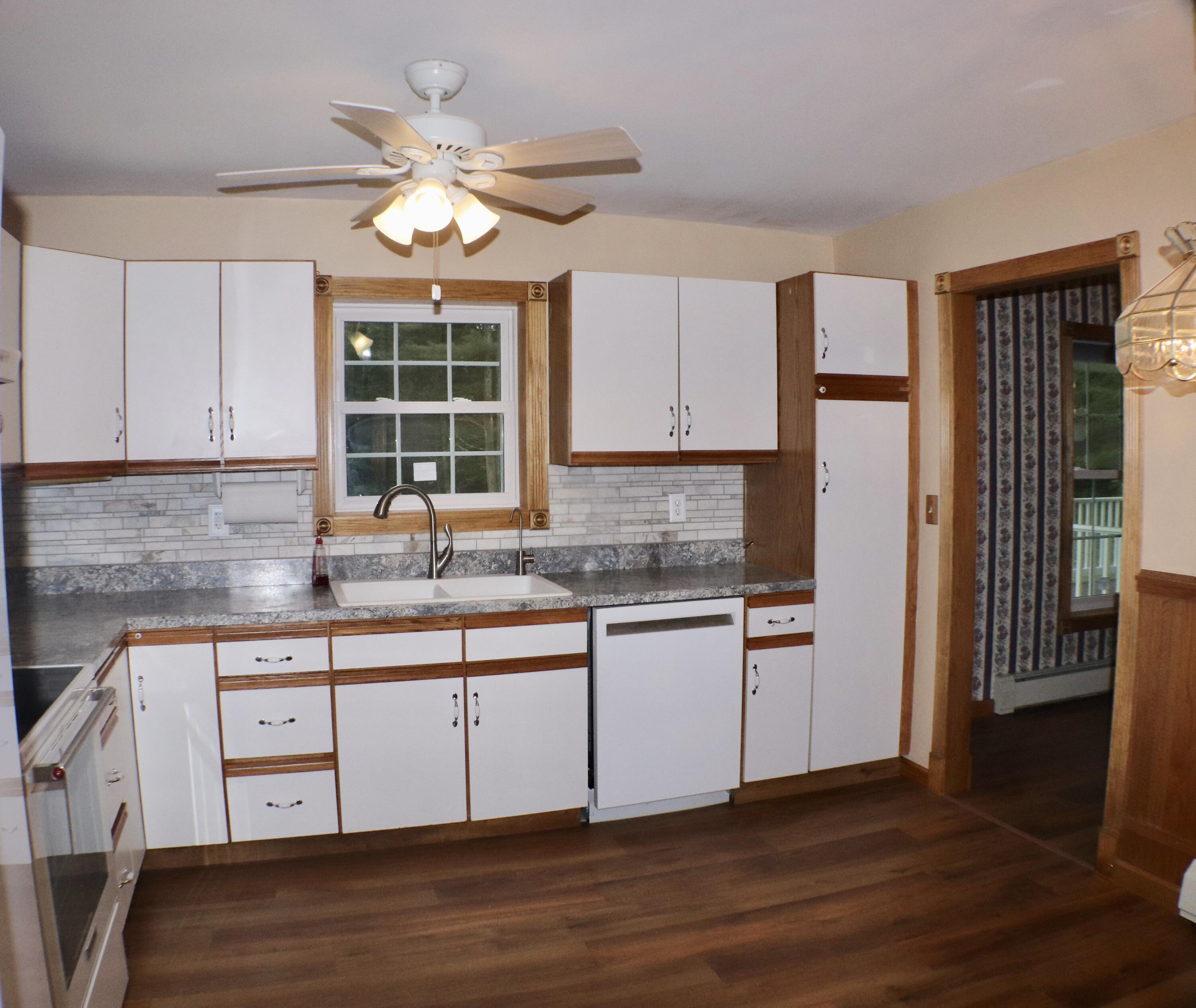 195 Conners Road Peru, NY 12972 - Photo 5 of 33