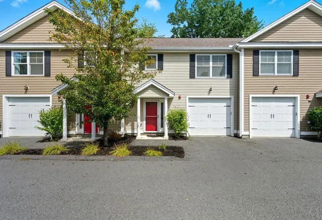 $459,000 | 75 Deerwood Drive, Unit B, Nashua, NH 03063