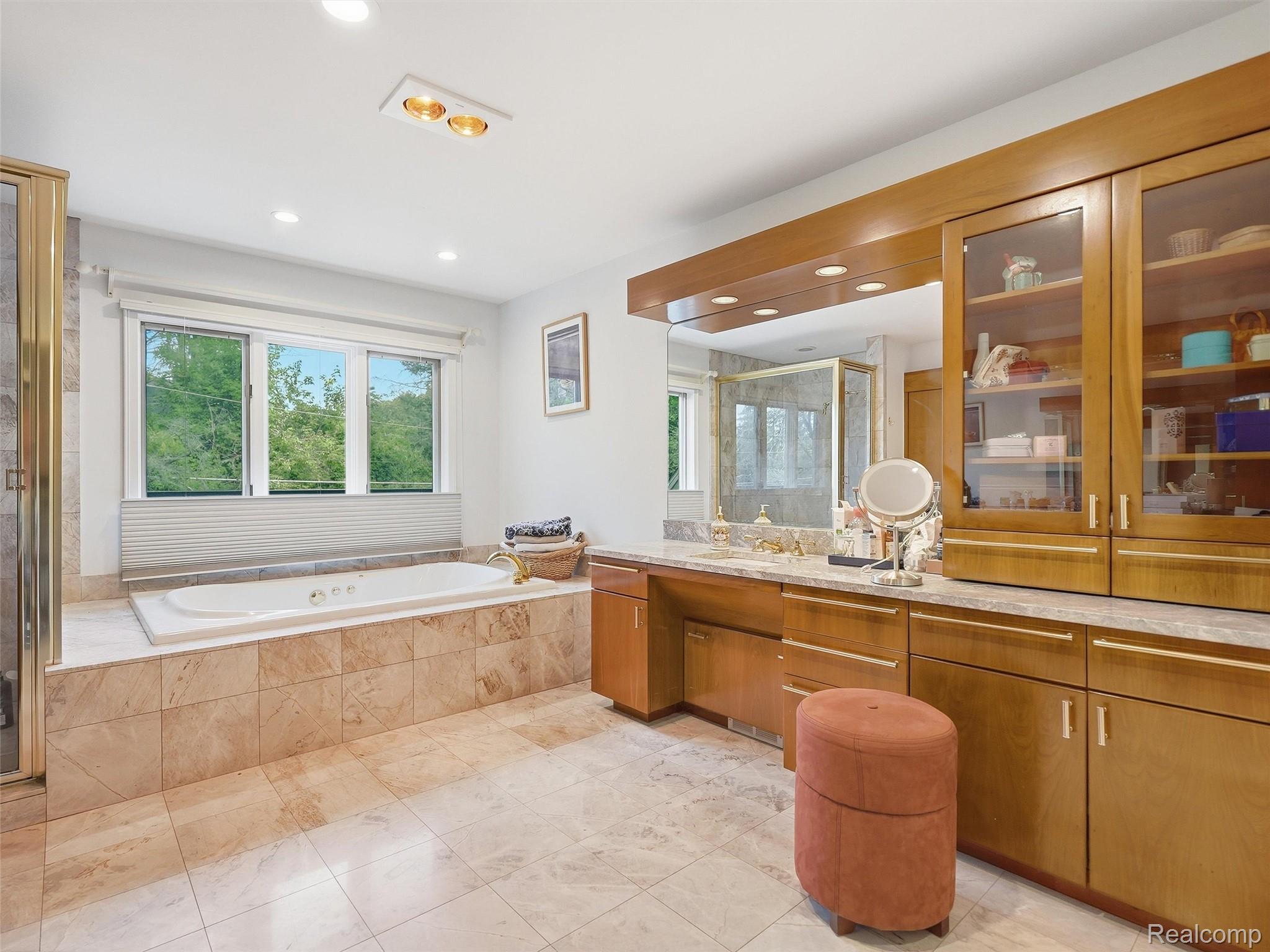 3104 Quarton Road Bloomfield Hills, MI 48304 - Photo 21 of 46 53-DSC01818.jpg