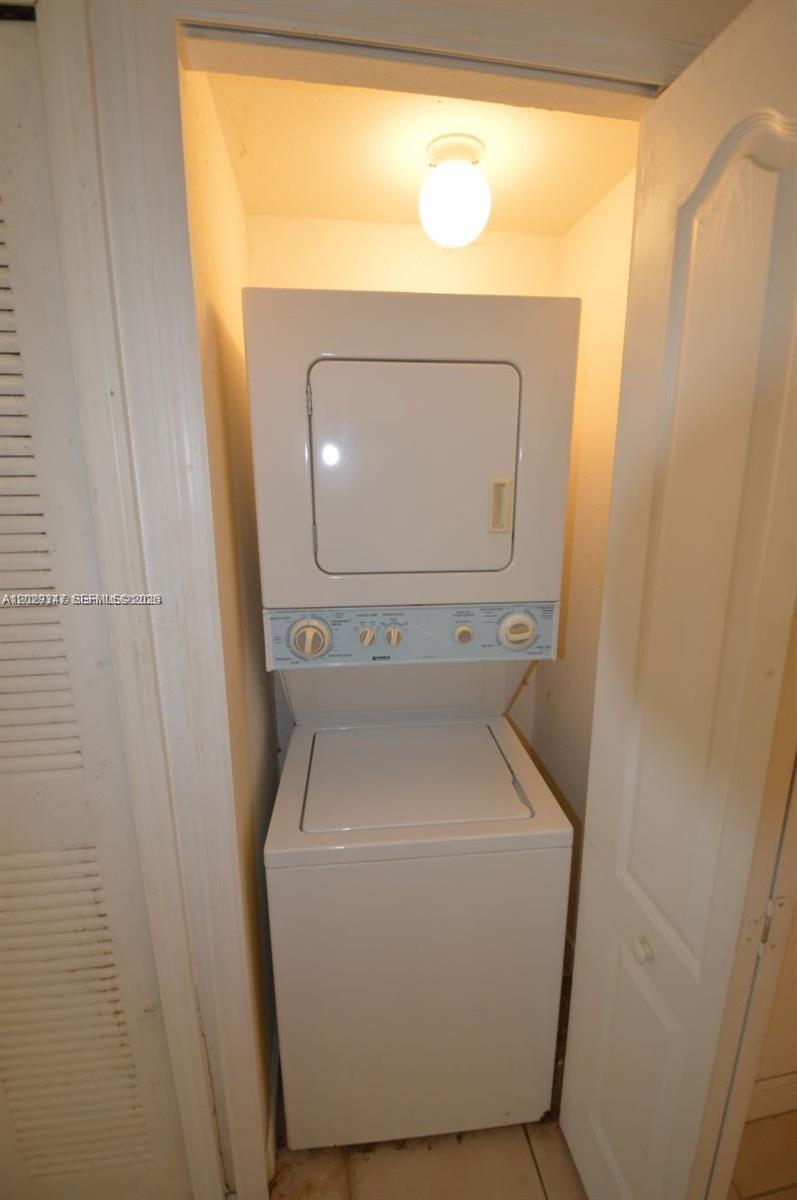 1661 Southeast 29th Court, Unit 209 Homestead, FL 33035 - Photo 21 of 21