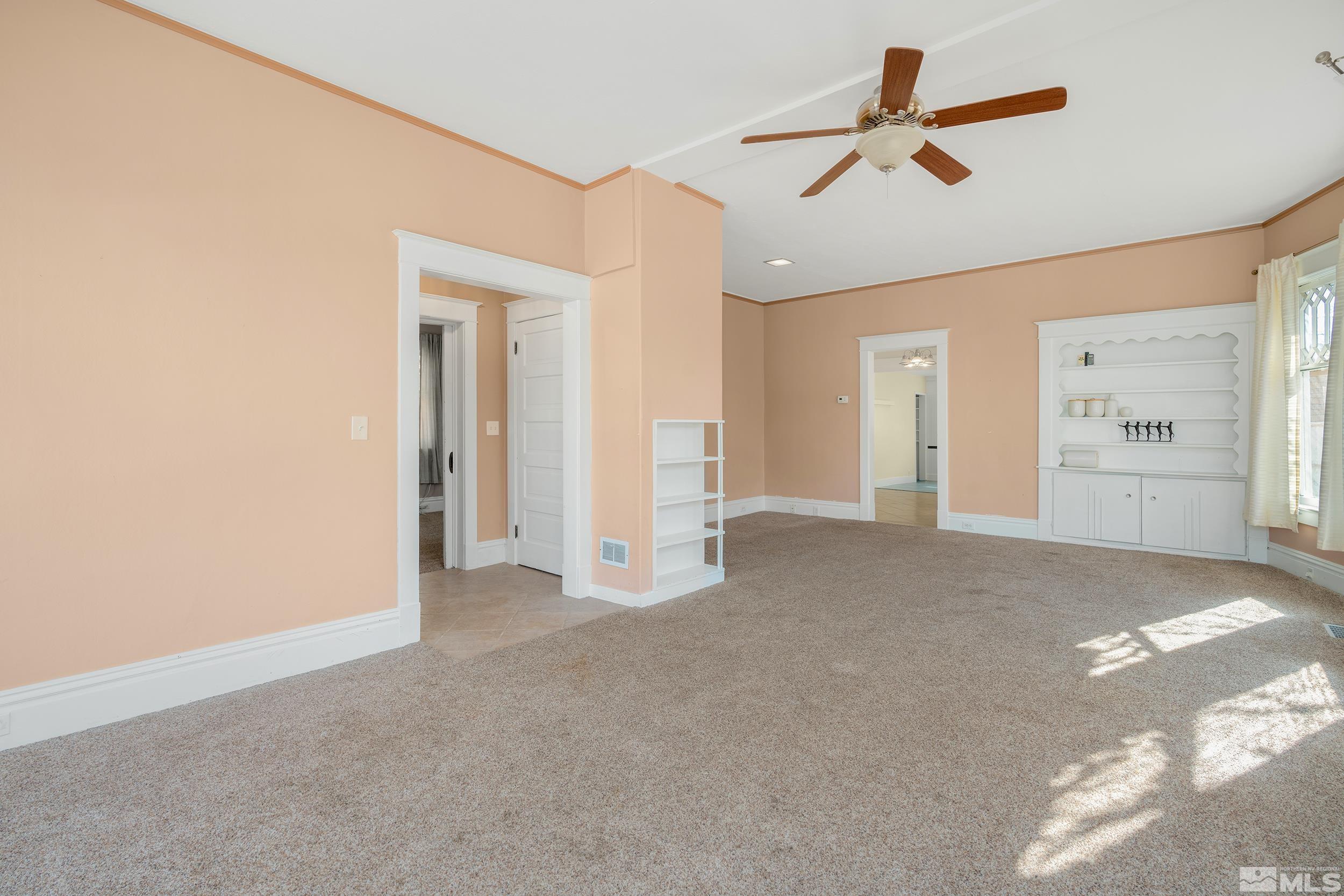 428 Roberts Street Reno, NV 89502 - Photo 8 of 40 Photo 8