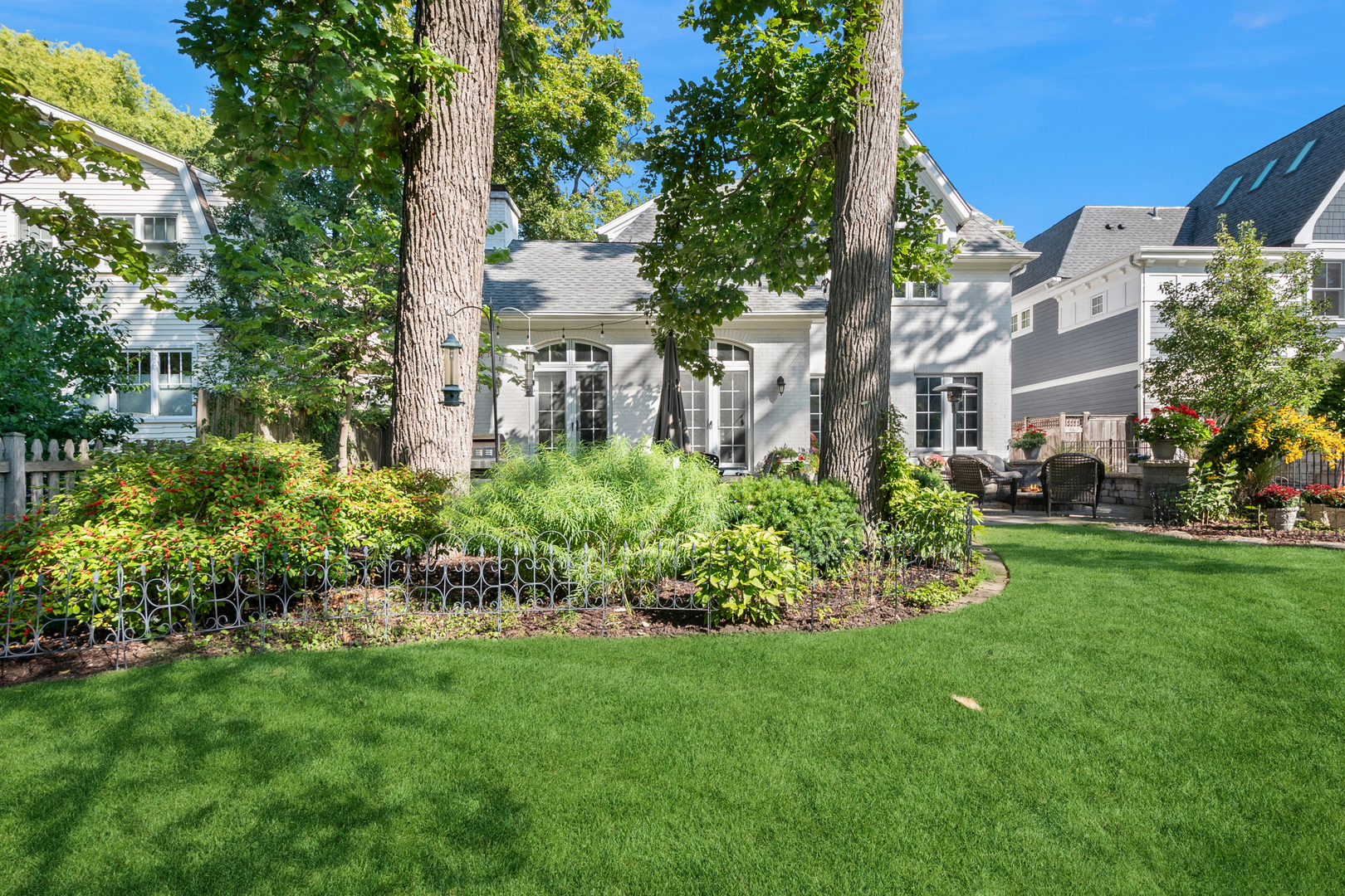 1317 Maple Avenue Wilmette, IL 60091 - Photo 8 of 15 a view of backyard with garden and plants