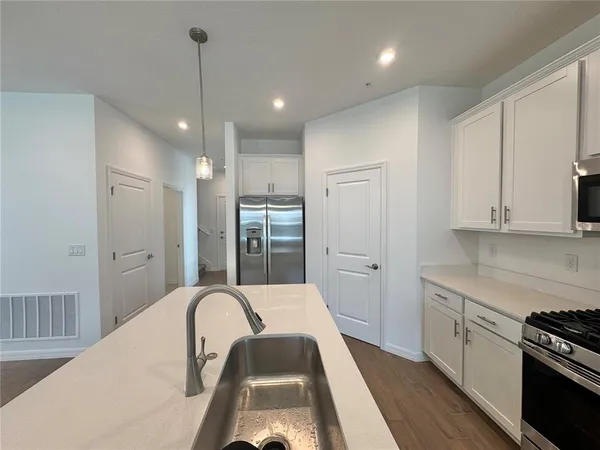 $2,295 | 433 Belmond Drive, DeBary, FL 32713