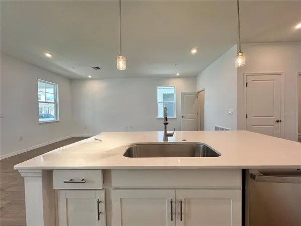 $2,295 | 433 Belmond Drive, DeBary, FL 32713