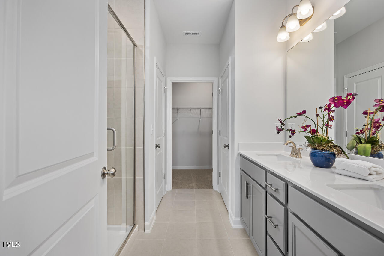 14 Looping Court Angier, NC 27501 - Photo 20 of 24 Owners' spa bath