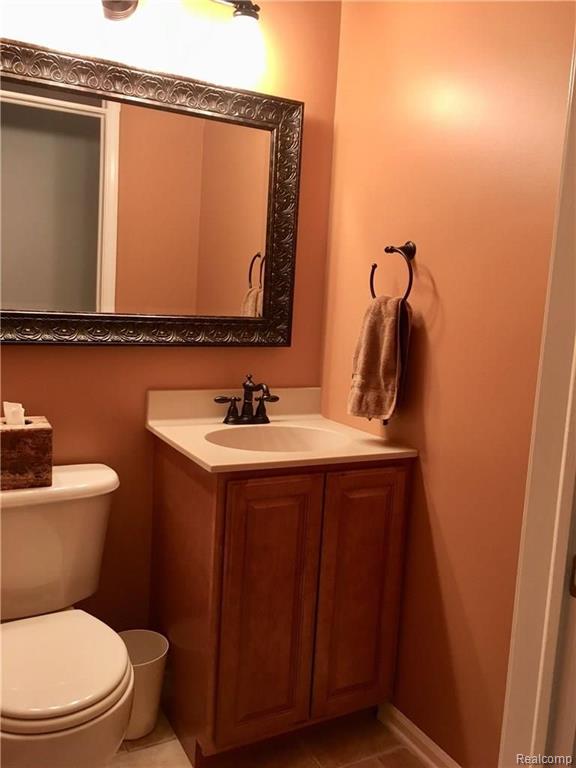 703 Whitney Drive Rochester Hills, MI 48307 - Photo 28 of 46