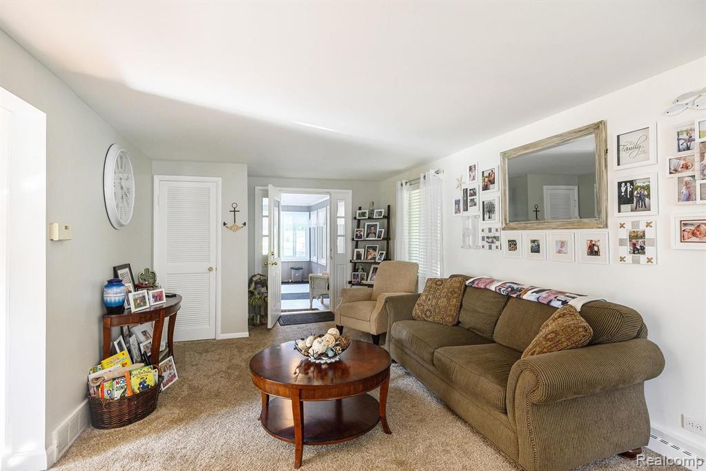 6174 Flushing Road Flushing, MI 48433 - Photo 27 of 51