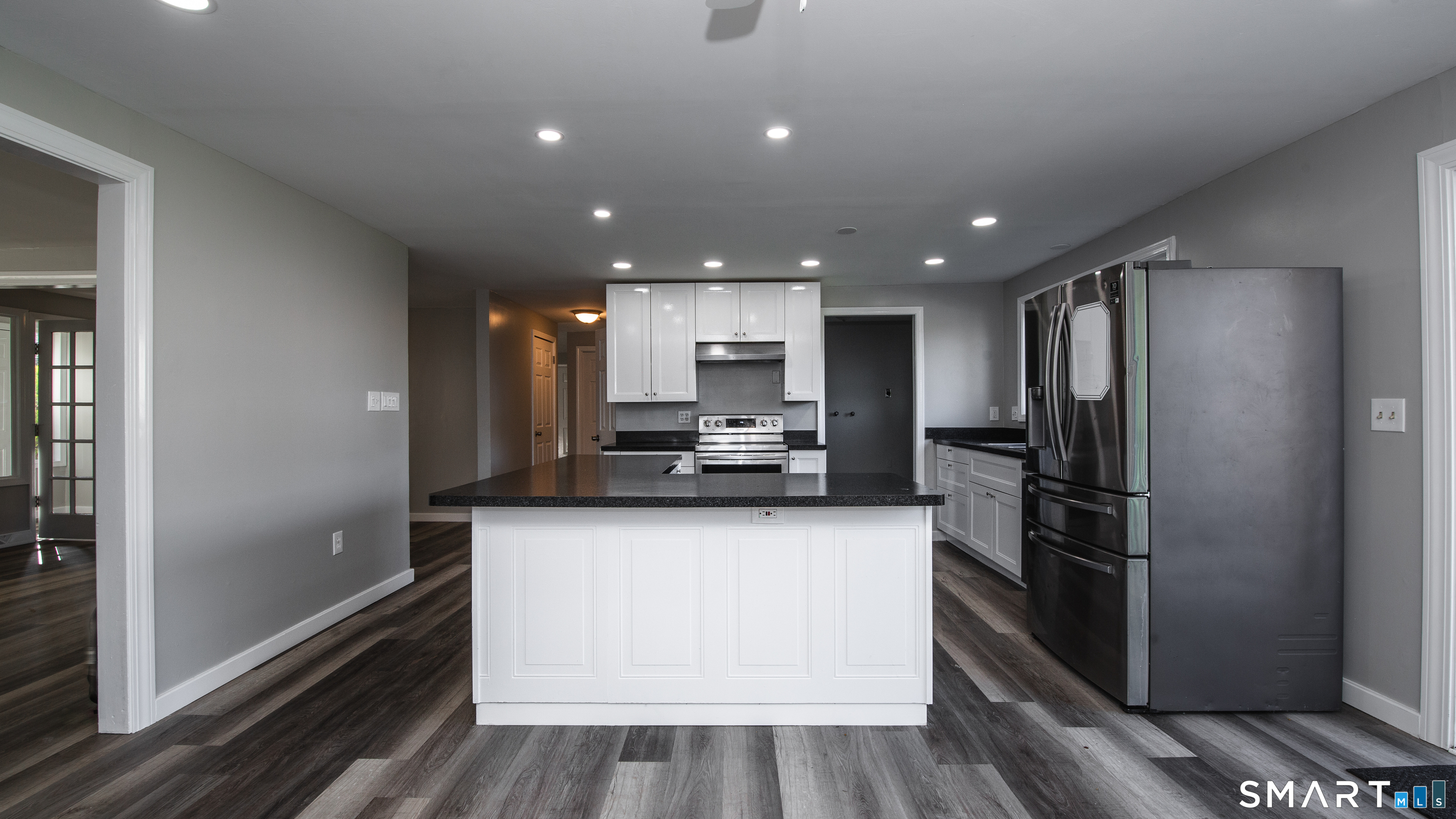 25 Andrews Street Meriden, CT 06451 - Photo 12 of 39