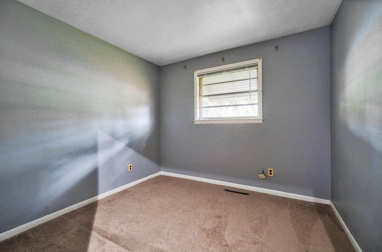 1597 South Hamilton Road Columbus, OH 43227 - Photo 26 of 34 50031043-0126_web