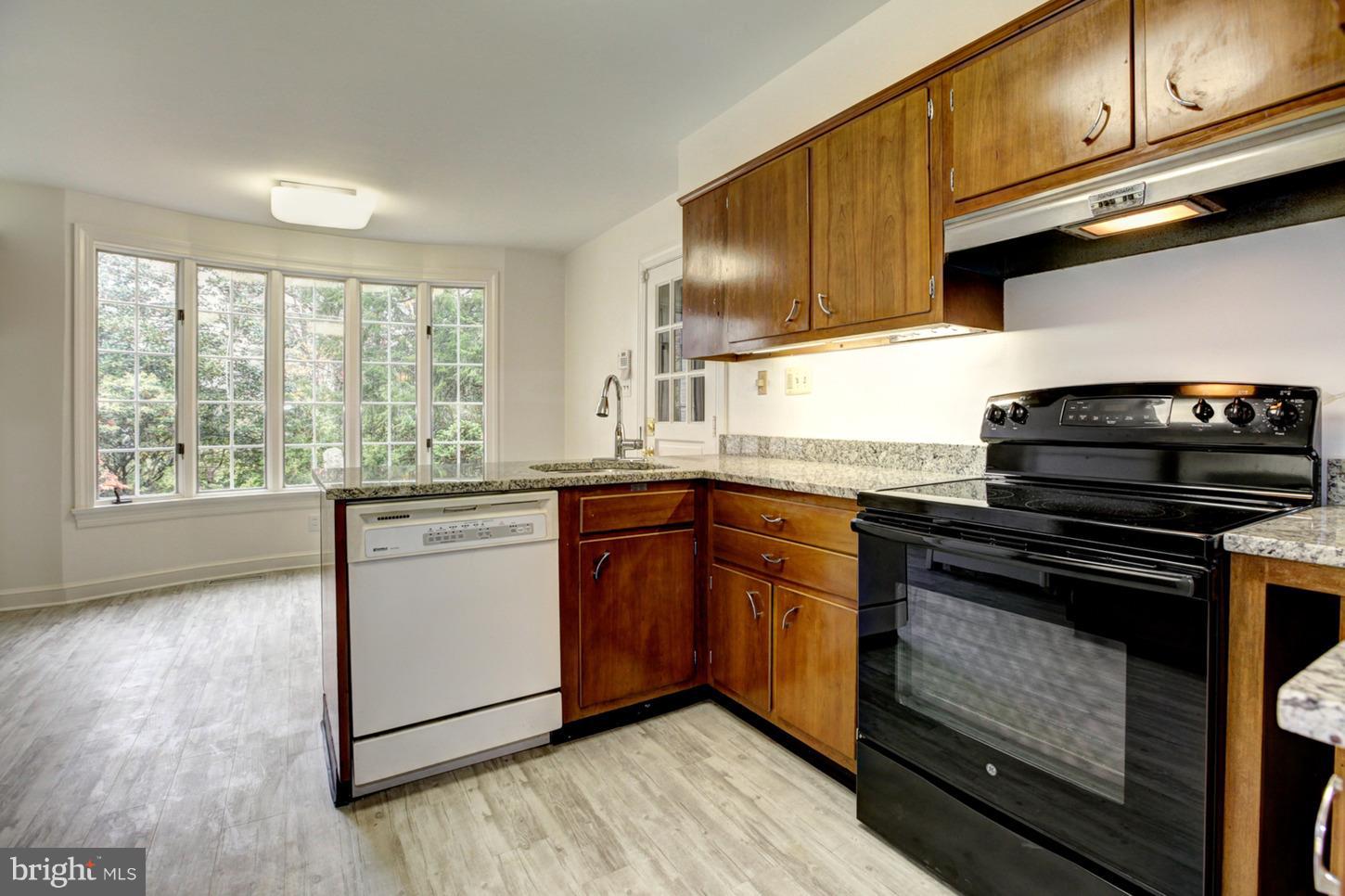 9120 Burdette Road Bethesda, MD 20817 - Photo 12 of 36 Gallery Image 12