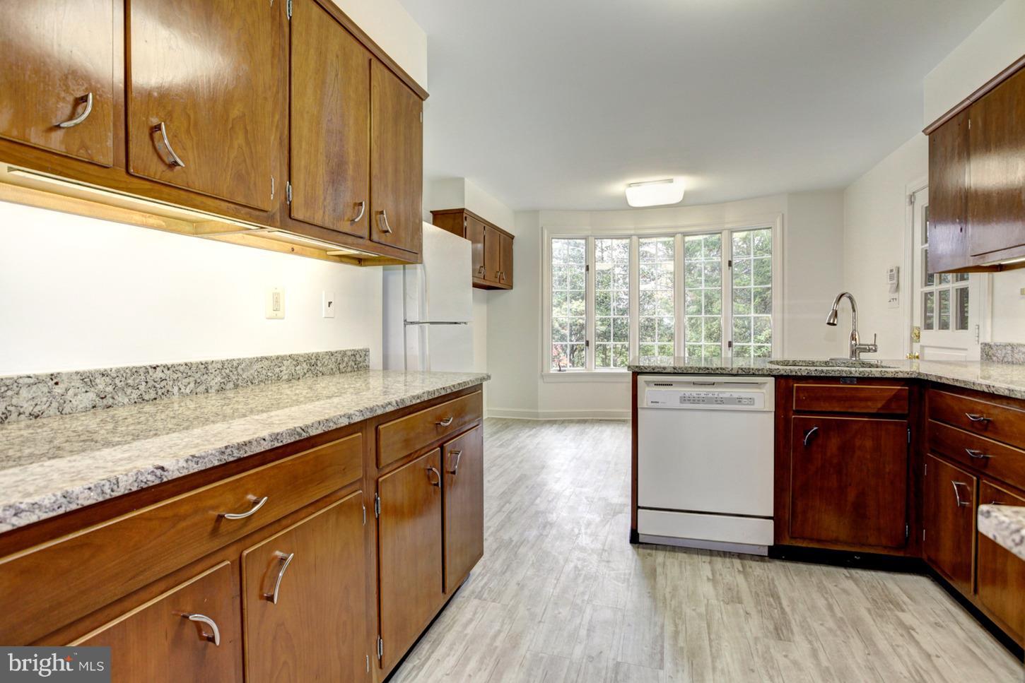 9120 Burdette Road Bethesda, MD 20817 - Photo 15 of 36 Gallery Image 15