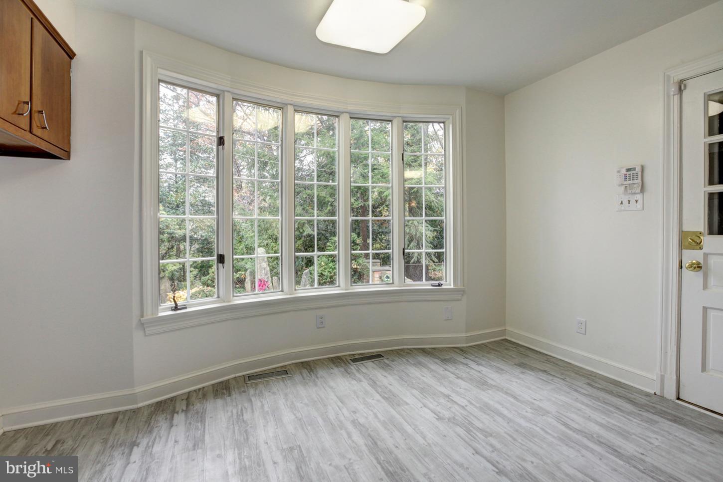 9120 Burdette Road Bethesda, MD 20817 - Photo 16 of 36 Gallery Image 16