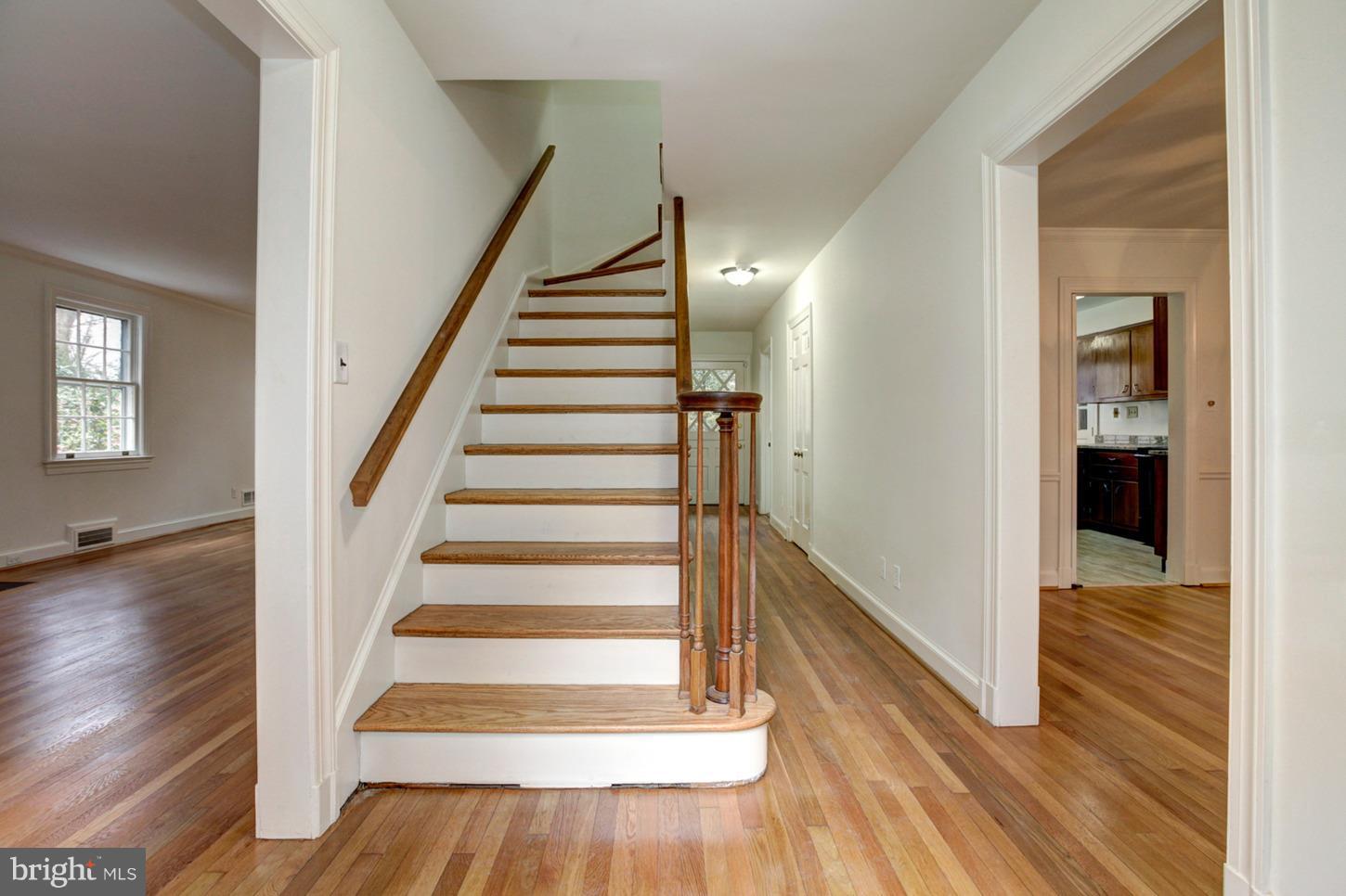9120 Burdette Road Bethesda, MD 20817 - Photo 17 of 36 Gallery Image 17