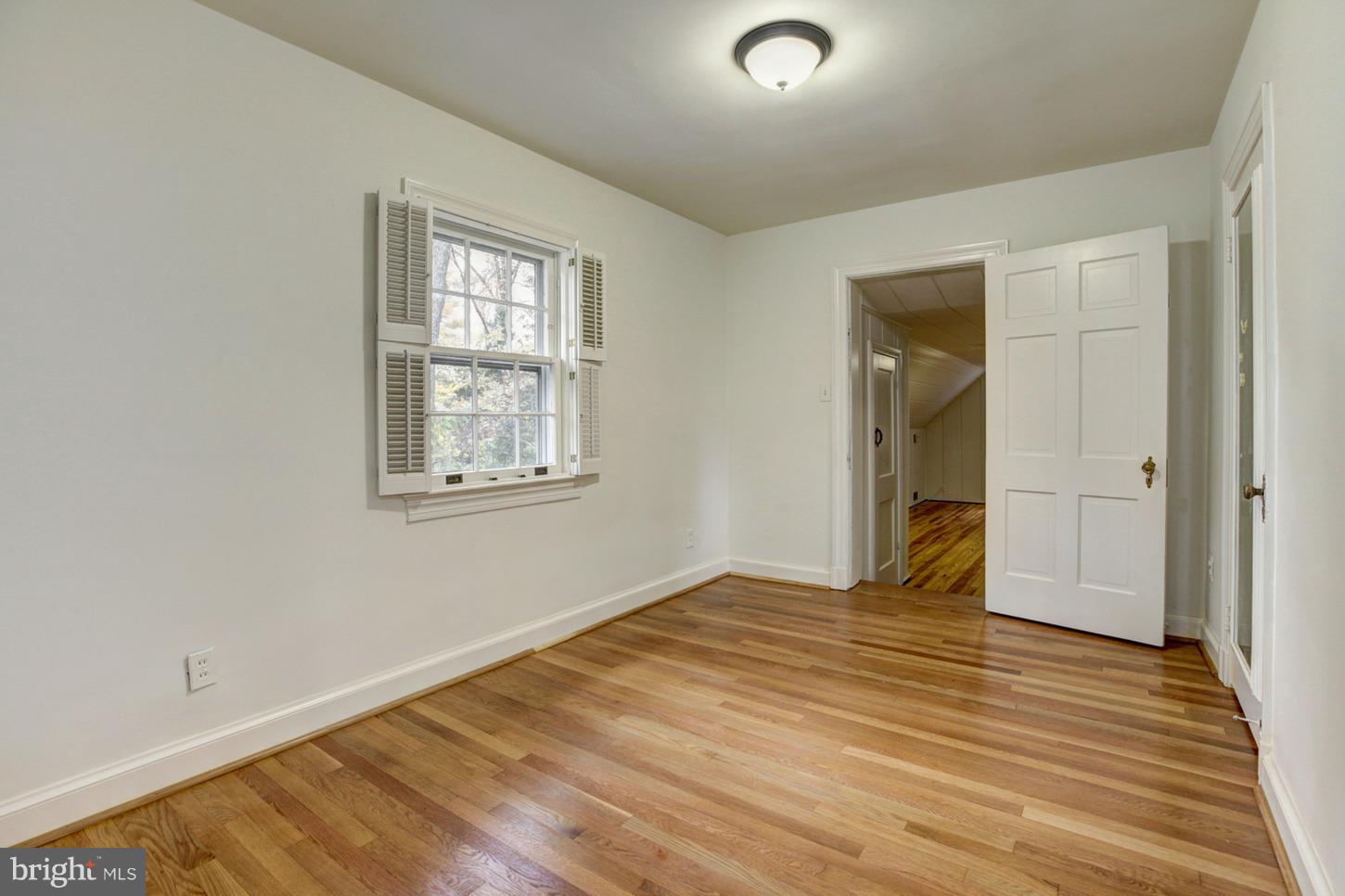 9120 Burdette Road Bethesda, MD 20817 - Photo 19 of 36 Gallery Image 19