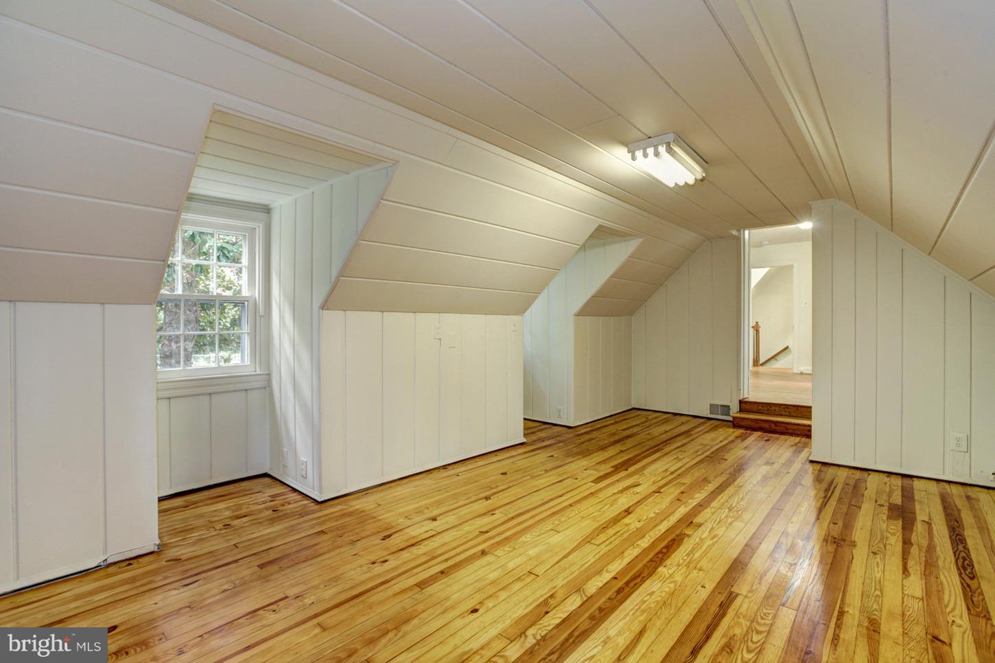 9120 Burdette Road Bethesda, MD 20817 - Photo 21 of 36 Gallery Image 21