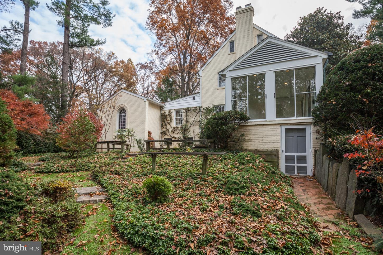 9120 Burdette Road Bethesda, MD 20817 - Photo 30 of 36 Gallery Image 30