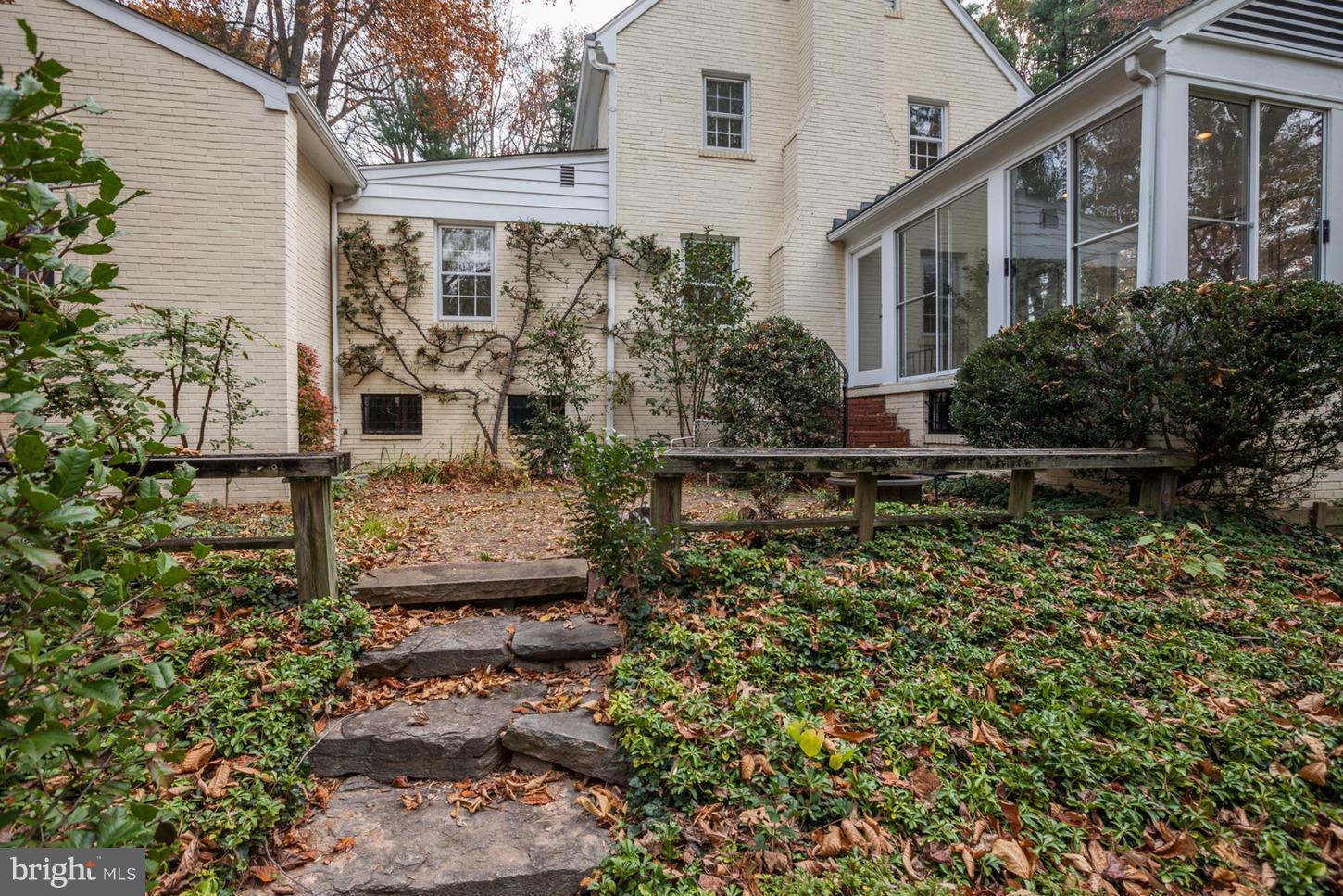 9120 Burdette Road Bethesda, MD 20817 - Photo 32 of 36 Gallery Image 32