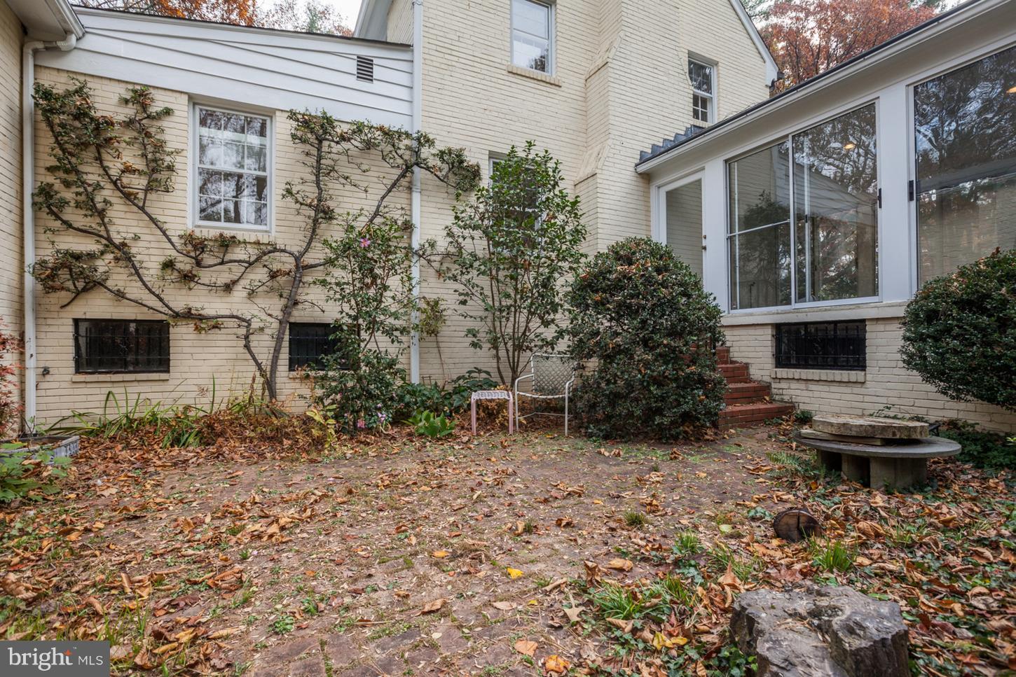 9120 Burdette Road Bethesda, MD 20817 - Photo 34 of 36 Gallery Image 34