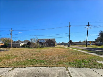 $45,000 | 7405 Patricia Street, Arabi, LA 70032