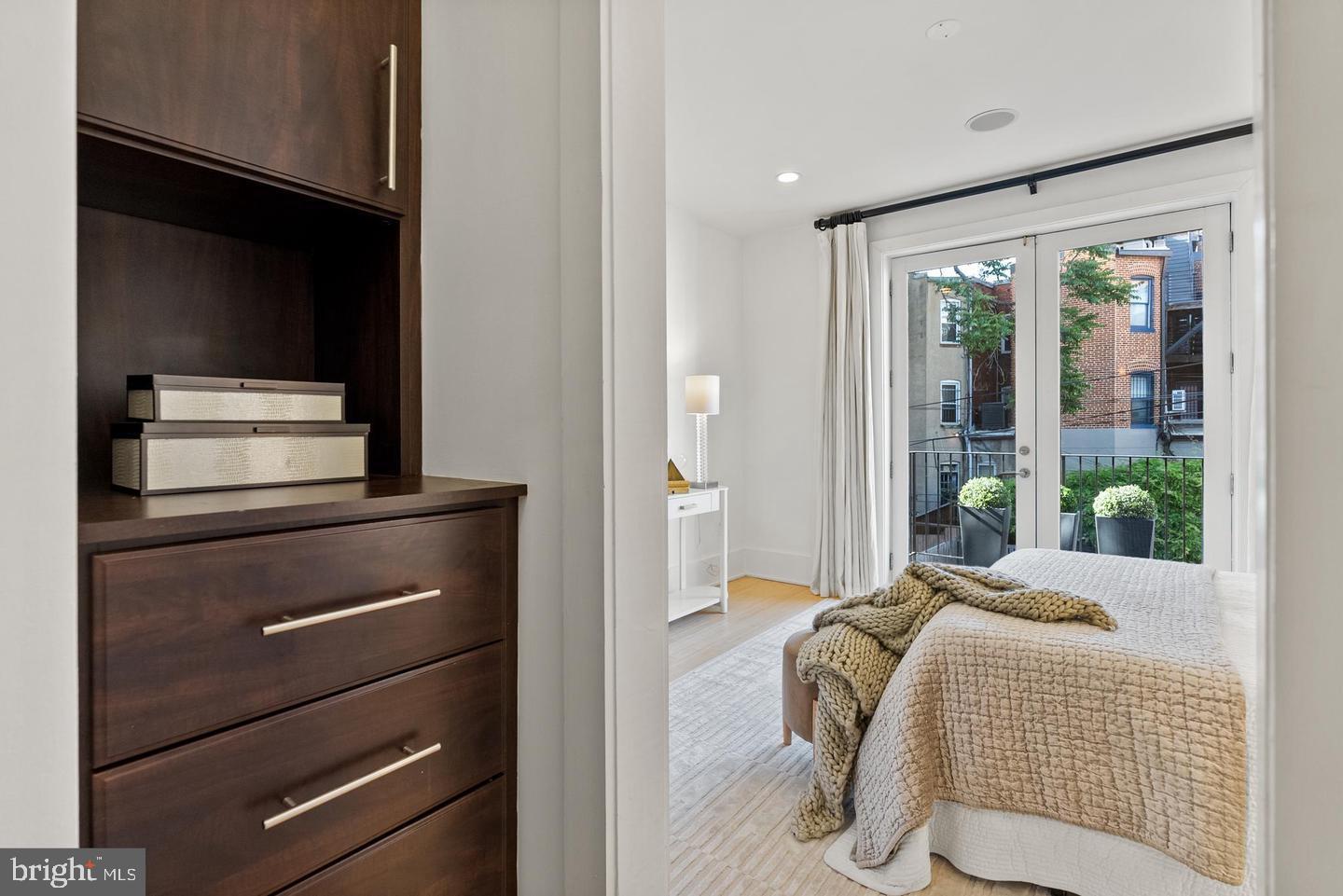 1617 Swann Street Northwest, Unit 5 Washington, DC 20009 - Photo 16 of 23