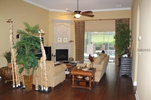 $4,300 | 8354 VÃa Rosa, Orlando, FL 32836