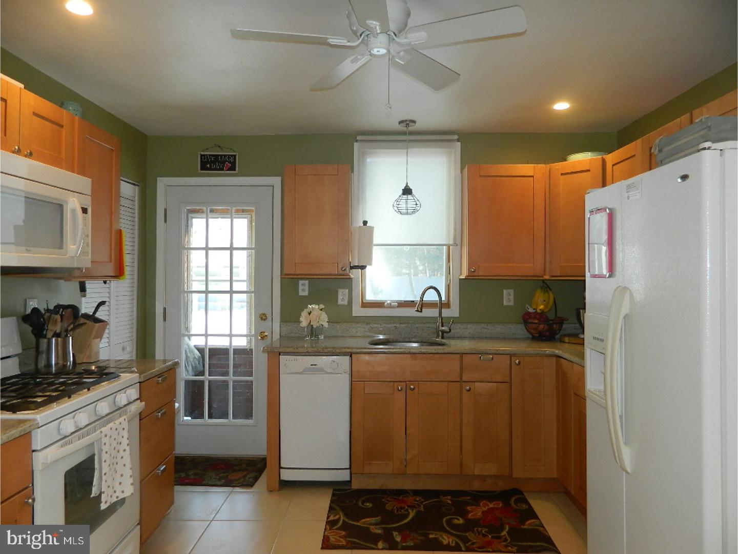 733 3rd Street Riverside, NJ 08075 - Photo 9 of 22 Kitchen