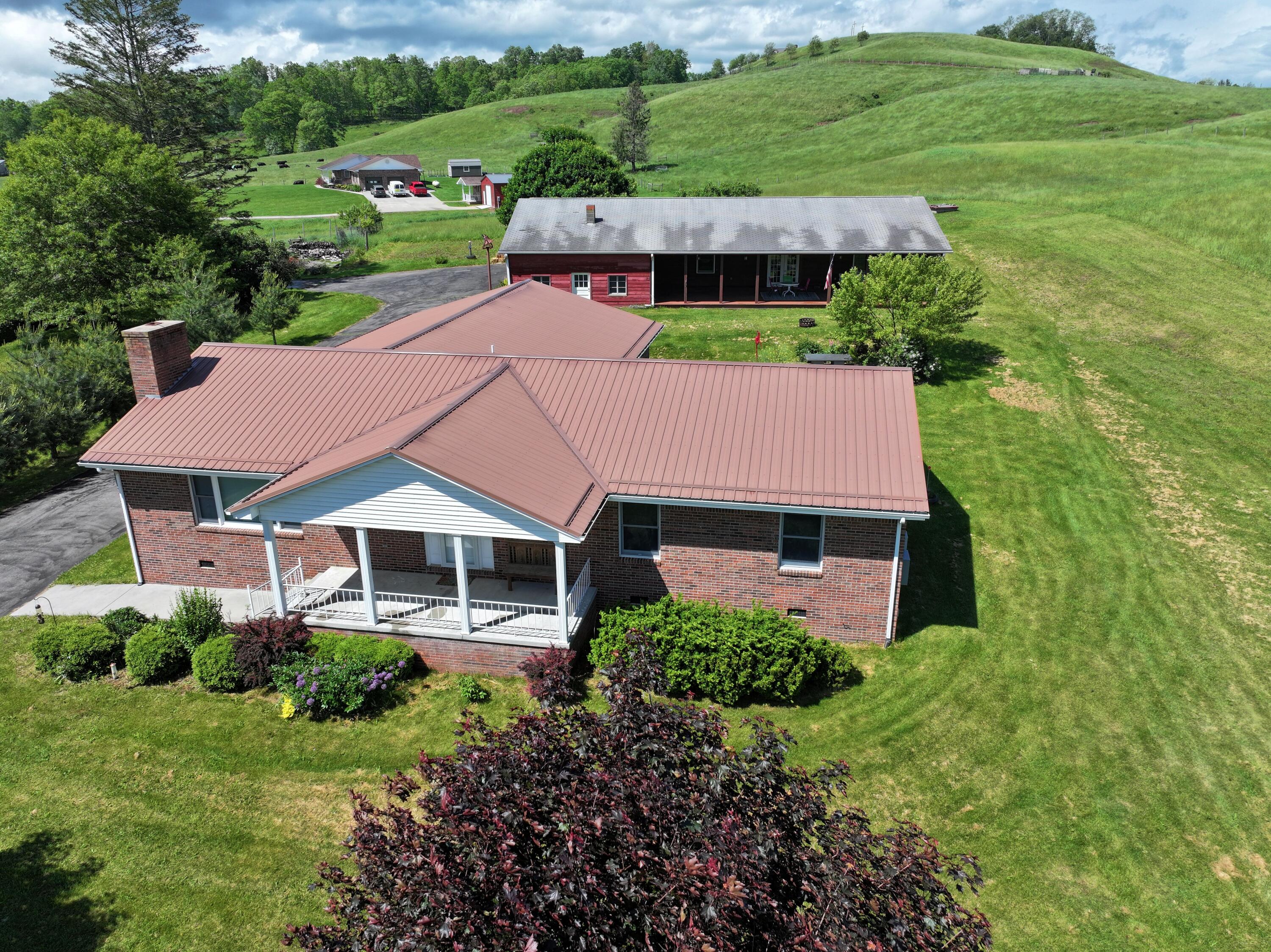 2446 Grassy Meadows Road Alderson, WV 24910 - Photo 2 of 110 Gallery Image 2