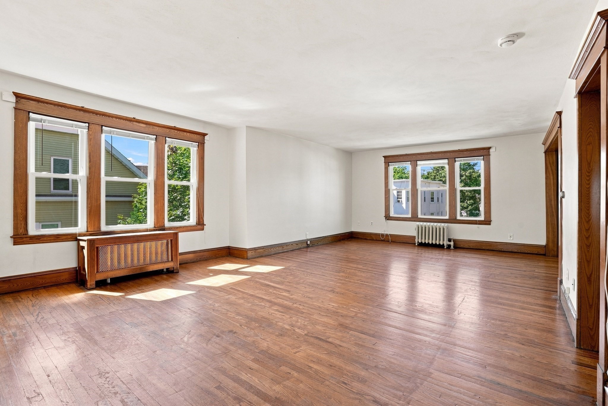 39 Bell Street Chicopee, MA 01013 - Photo 11 of 38 Gallery Image 11