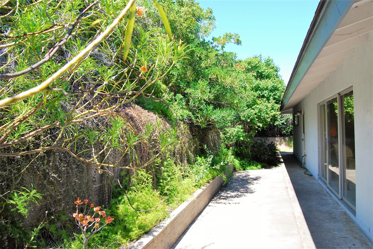 5401 Soledad Road La Jolla, CA 92037 - Photo 2 of 13