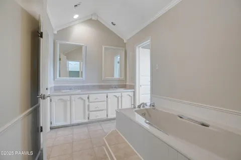$275,000 | 115 Breckenridge Loop, Lafayette, LA 70506