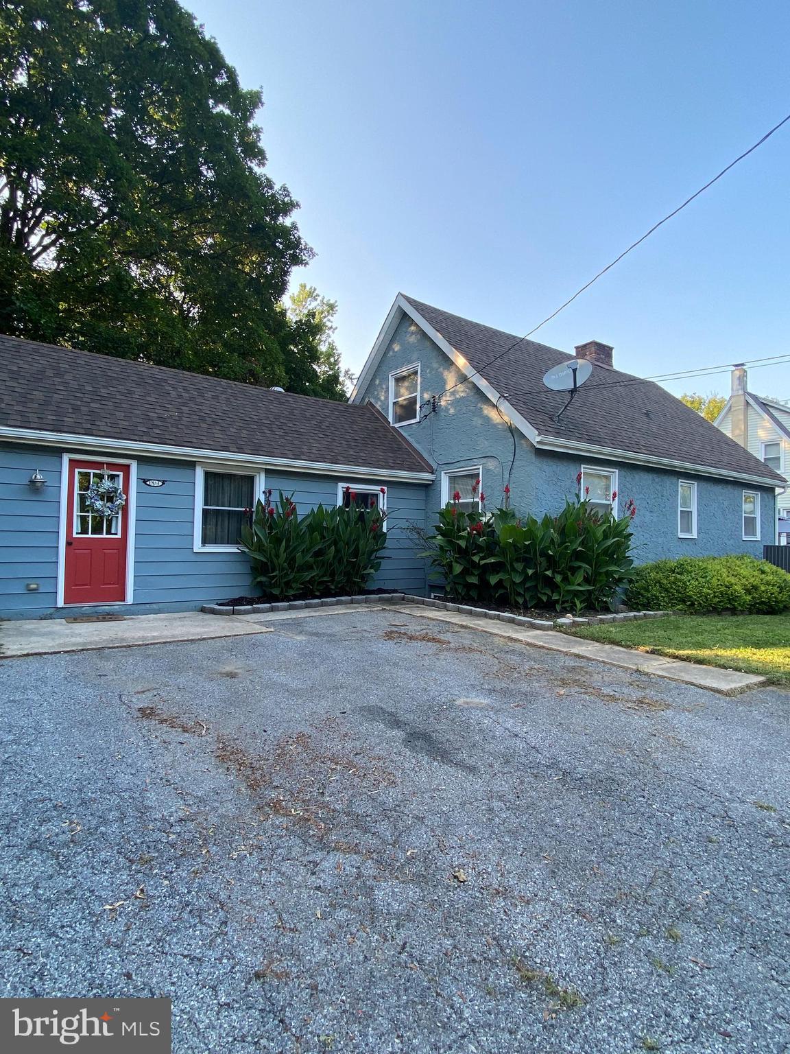 1334 Valley Road Coatesville, PA 19320 - Photo 3 of 22 Plenty of driveway parking..
