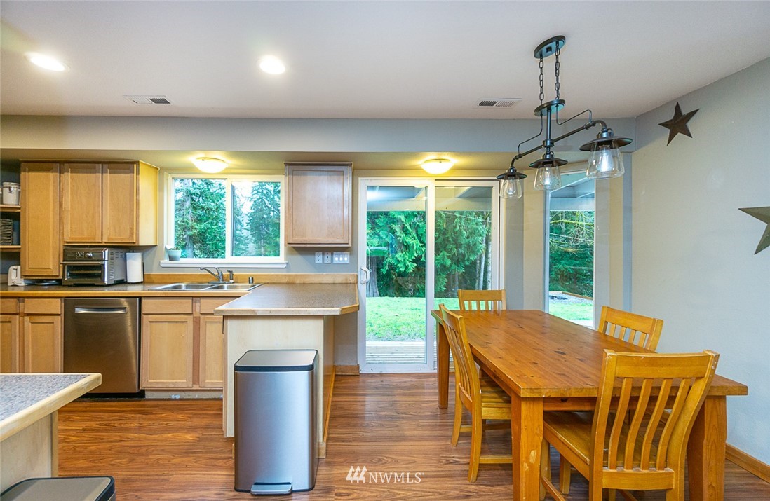 11933 Burn Road Arlington, WA 98223 - Photo 9 of 40 Gallery Image 9