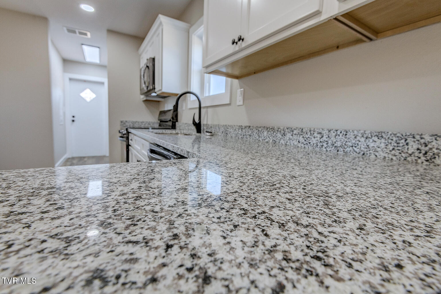 3066 Poplar Springs Road Greeneville, TN 37743 - Photo 13 of 34 D-Neas-Poplar-Springs-Interior_7186