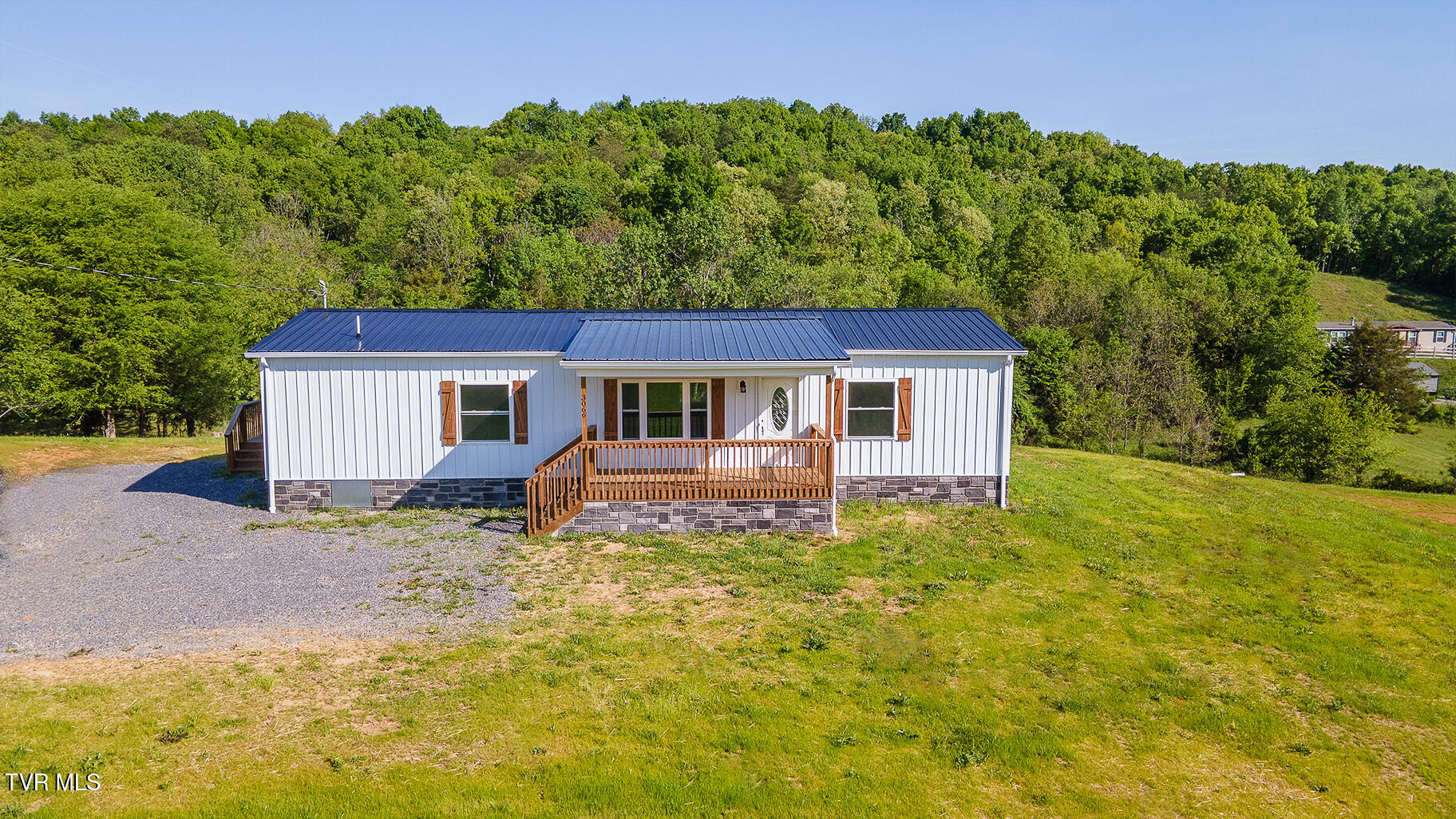 3066 Poplar Springs Road Greeneville, TN 37743 - Photo 2 of 34 D_Neas-3066-Poplar-Springs_0487