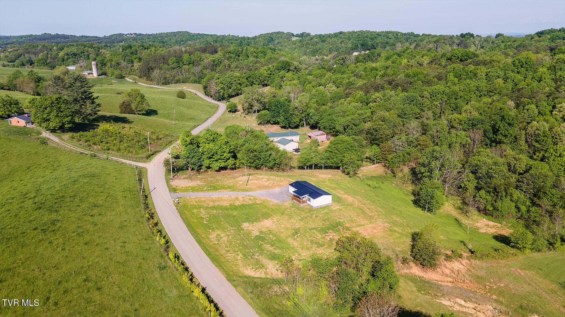 3066 Poplar Springs Road Greeneville, TN 37743 - Photo 31 of 34 D_Neas-3066-Poplar-Springs_0480