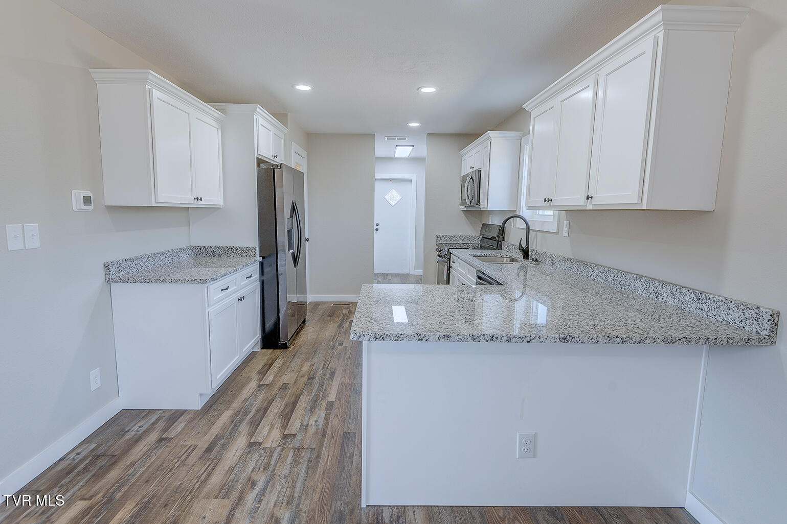 3066 Poplar Springs Road Greeneville, TN 37743 - Photo 10 of 34 D-Neas-Poplar-Springs-Interior_7087