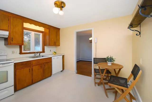 $819,000 | 70 Hillside Avenue, Concord, MA 01742