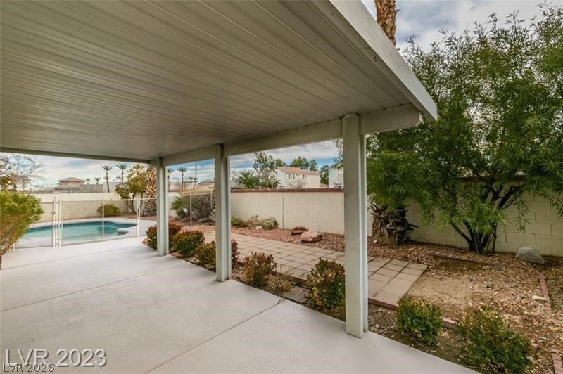 9705 Ridge Creek Place Las Vegas, NV 89134 - Photo 37 of 41