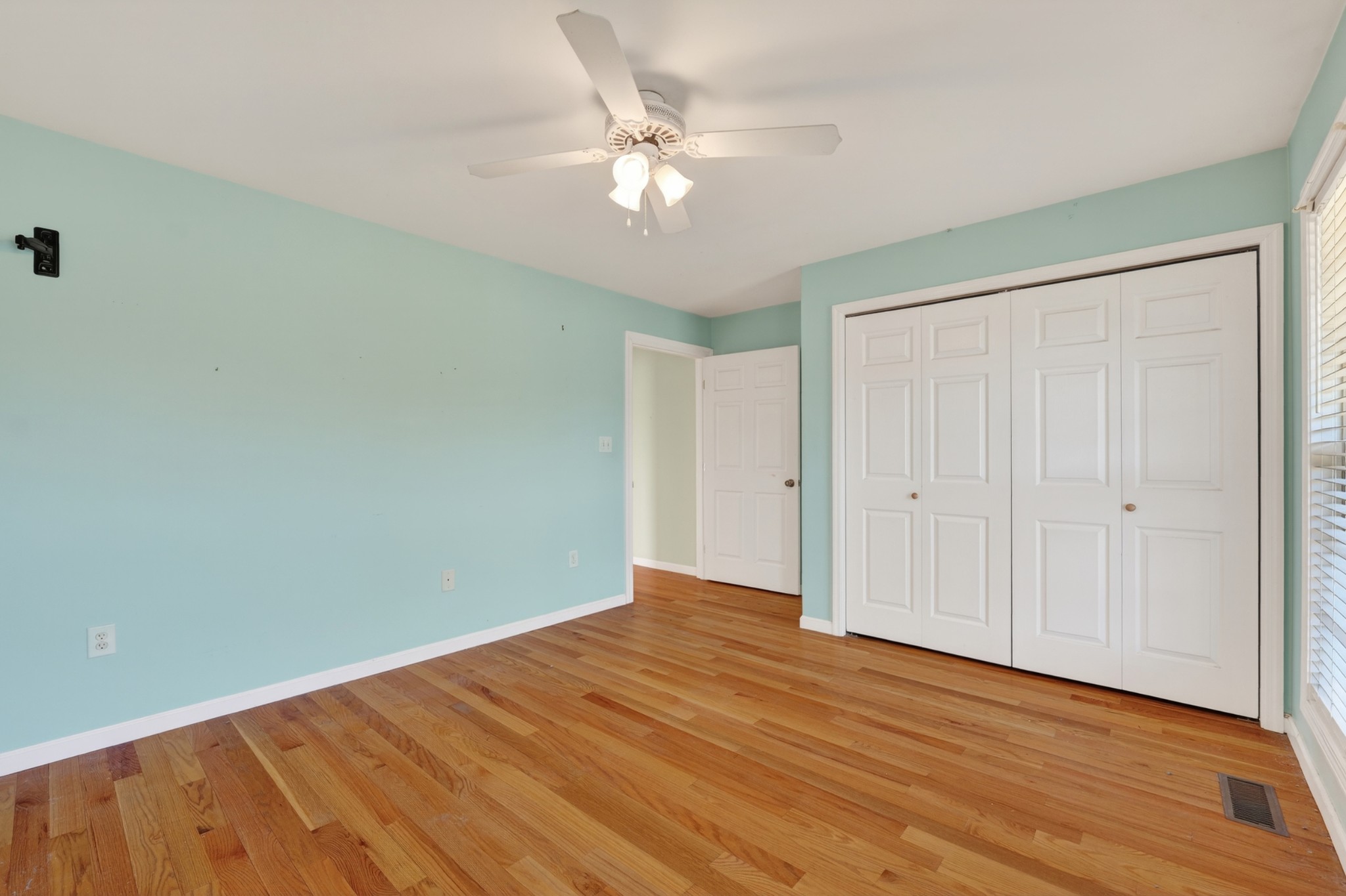 44 Old Camargo Road Fayetteville, TN 37334 - Photo 19 of 38 a view of an empty room with wooden floor